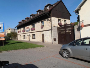 Гостиница Villa George  Ревницов